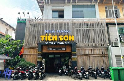 Cho thuê nhà Góc 2MT 59 Tú Xương - Ngang 12m, khu tập trung nhà hàng