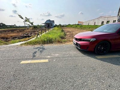 Đất thổ cư mặt tiền đường