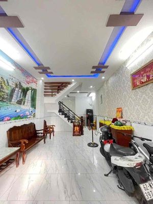 Cho thuê nhà Tân Chánh Hiệp 16 q12 1lầu 1san thượng 8tr full nội thất