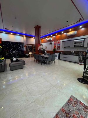 cho thuê mặt bằng ki ốt diện tích 100m2