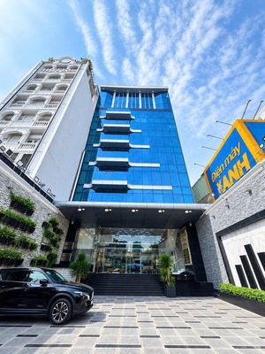 Tòa nhà mt hoàng diệu q4 10x20m hầm + 7 tầng, thang máy, pccc, 180tr — ảnh 1