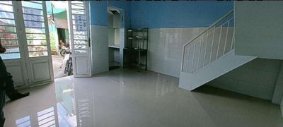 Linh Xuân, Nhà 1 trệt, 1 lầu. DTSD: 50m2 Chỉ 2.x tỉ.