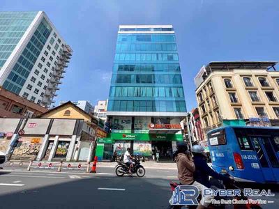 Mặt tiền nguyễn hữu thọ . ngang 15 m