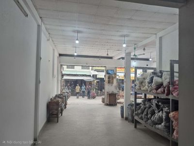 Cho thuê nhà MT Phú Thọ Hòa 9x19m gác lửng.
