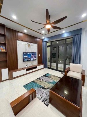Cho thuê nhà 3 tầng mặt tiền đường bờ quan 3