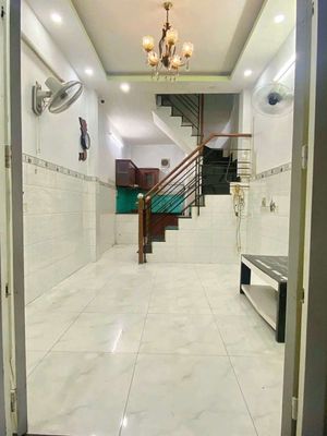 Cho thuê nhà gần trường tiệu học bình long- bình tân - 6trieu - 1pn