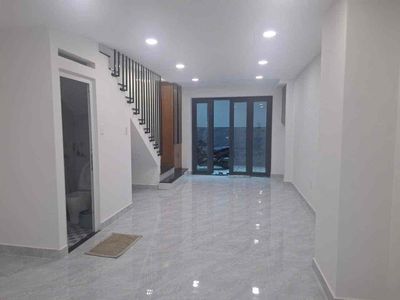 Nhà Thống Nhất P15 1Lửng 2Lầu 3PN Nở Hậu 4,3m 12tr