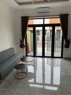 Cho thuê nhà nguyên căn Phước Đông New City.