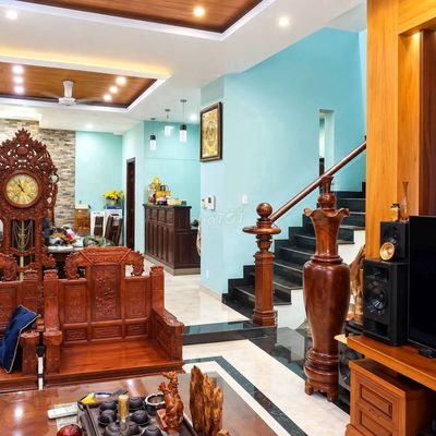 Bán biệt thự 3 tầng Lê Văn Chí Linh Trung 140m2 sổ hồng riêng