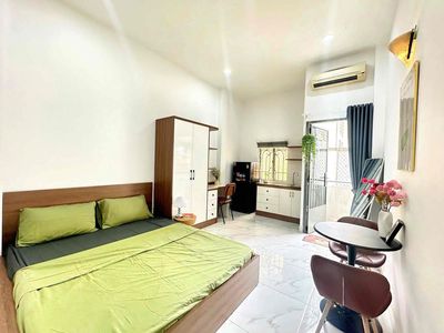 Studio ban công Ngay Hàng Xanh gần UEF HUTECH ngay Chợ Bà Chiểu