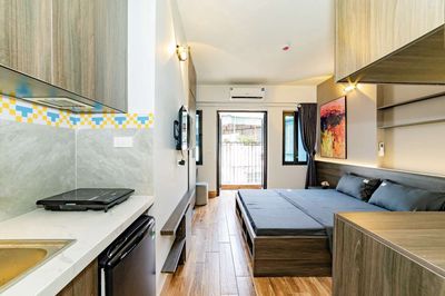 STUDIO cực thoáng ngay Trần Duy Hưng, Ô Tô đỗ cửa