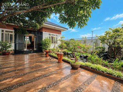 Cho thuê biệt thự sân vườn rộng: đường đạm phương