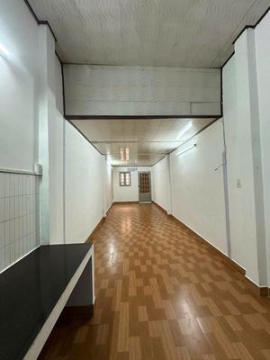 Cho thuê nhà hẻm rộng 4m. 7A Thành Thái, P14, Q10. 3m x 13m — ảnh 1