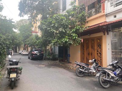 Nhà Quận Uỷ Thanh Xuân. DT 55m2, 5T. Giá 20tr