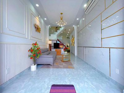 nhà mặt tiền đường số 8, 3m10 x 13, đúc 3 tấm . 19tr/ tháng