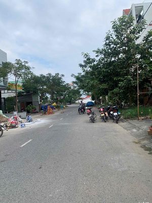 Nhà trệt 2 lầu kdc Long Thịnh