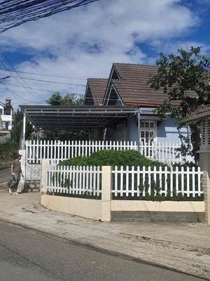 Cho thuê nhà nguyên căn mặt tiền trịnh hoài đức – p11, đà lạt • diệ