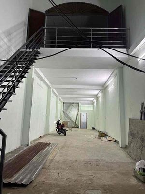 Cho Thuê nhà 5x22 1Trệt 1Lầu Trống Suốt - Hẻm Thông Xe Tải