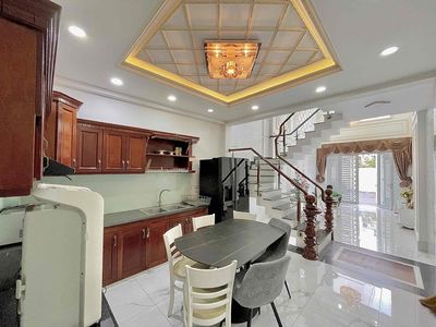 Nhà khu biệt lập - view hồ sen công viên - bảo an 24/24