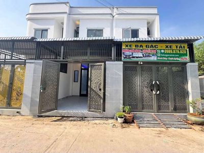 Nhà lầu gần hẻm 113 Linh Xuân