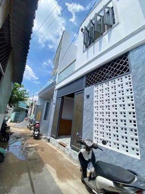 Nhà đã Hoàn Công lầu trệt DTSD 117,3m2 gần chợ Tân Vạn