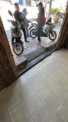 cho thuê mặt bằng vị trí mắt tiền phạm thế hiển