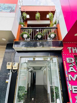 Cho thuê nhà mặt tiền đường quang trung gò vấp