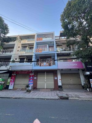 Nhà thuê Đường phạm hùng 5m x 15m, trệt, 2 lầu, 1st