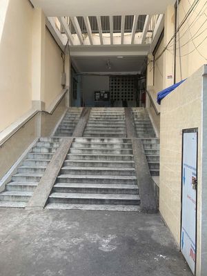 Chung cư thang bộ 50m2, 2Pn ngay gần khu k300