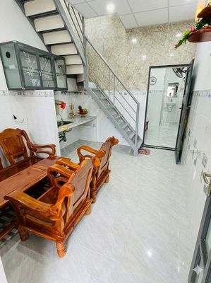 Nhà 2 tầng nguyên căn 70m2 giá rẻ