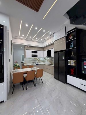Cho thuê nhà nguyên căn mt đẹp đường tô vĩnh diện