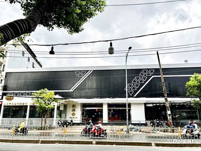 Mặt bằng 1.500m2 cho thuê 50m x 30m cộng hoà tân bình