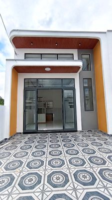 Nhà Cấp 4, 85m2, 2 Phòng ngủ, 1 WC, sang tên trong ngày