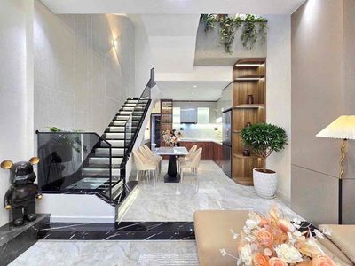 Cho thuê nhà mặt tiền Hoà Khánh 3pn 3nvs