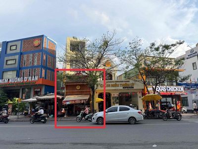 Mt phổ quang , cạnh chung cư