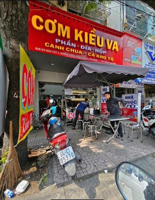 Cho thuê mặt bằng mặt tiền đường Đồng Đen, chung cư Bàu Cát 1