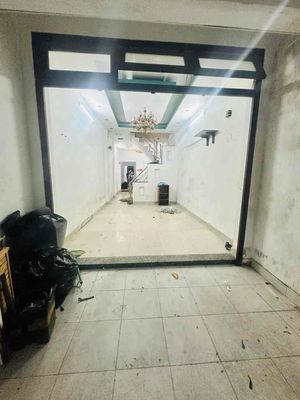 cho thuê nhà giá rẻ diện tích dài 33m làm xưởng kho