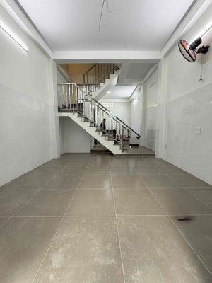 Nhà Mới Xây Tân Hương.Tân Phú.DT: 4 X 10 3lầu 4PN 3WC