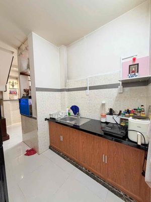 Hẻm 94 Thạch Lam Tân Phú đúc 1 lầu nở hậu 6.6m 2pn hẻm xe hơi