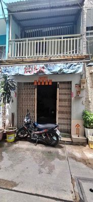 Chính chủ bán nhà nát khu vực Quận 10 gần chợ Hồ Thị Kỷ