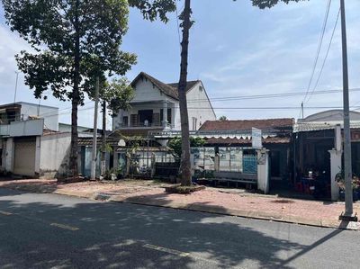 Nhà mặt tiền full thổ cư Thủ Dầu Một- Bình Dương