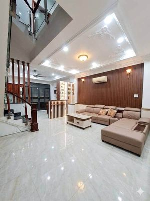 Hoa hậu tnp a - 5 tầng 5pn - hxh thông - full nt - pl sạch - 7.95 tỷ
