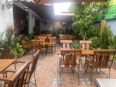 Cho thuê nhà nguyên căn góc 2mt hẽm bình tân