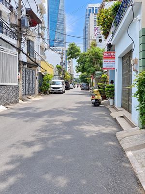 Nhà sát Quận 1 Võ Duy Ninh Q.Bình Thạnh - 40m2 - Ngang 4.2m - 6 Tỷ