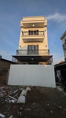 Bán Nhà 3 tầng Sân Cổng 2,45 tỷ Tại Mỹ Tranh, phường An Dương