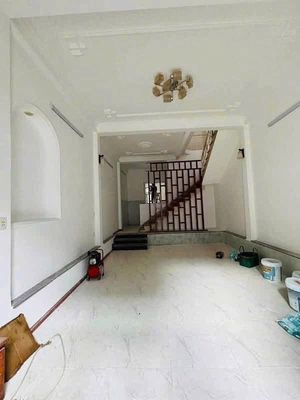 Cho thuê nhà nguyên căn 2 mặt tiền, 3PN, 10tr/tháng