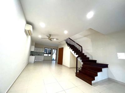 Cho thuê biệt thự Vinhomes 122.5m² full nội thất