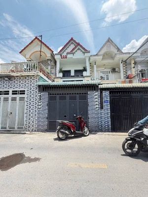 Nhà mặt tiền kinh doanh Phường Dĩ An, TP.HCM