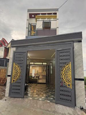 Nhà 74m2 hoàn thiện, 3PN, sân xe hơi, giá 2.65 tỷ
