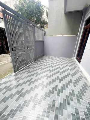 Cho thuê nhà An Dương Vương, Tây Hồ, 80m2 x 3.5 tầng, 4PN